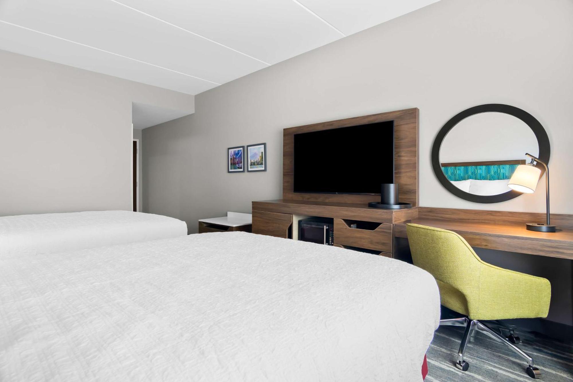 Hampton Inn & Suites Chicago Medical District Uic Kültér fotó