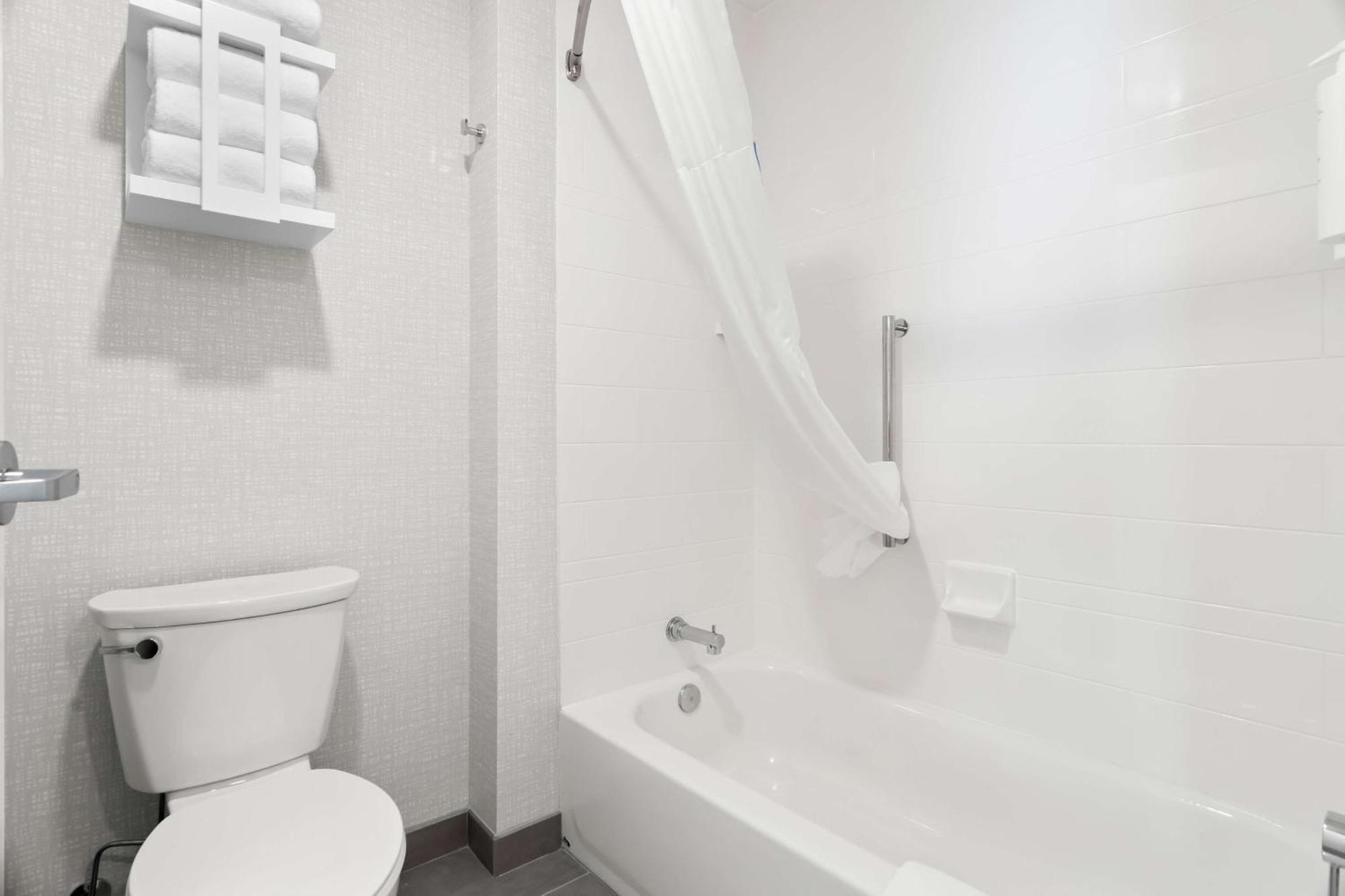 Hampton Inn & Suites Chicago Medical District Uic Kültér fotó