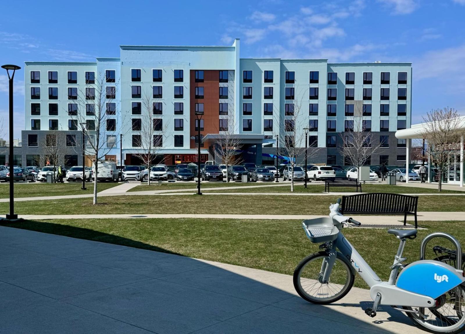 Hampton Inn & Suites Chicago Medical District Uic Kültér fotó